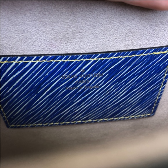 Louis Vuitton Twist Handbag Limited Edition Azteque Epi Leather MM - Picture 6 of 6